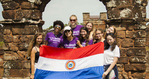 2888_Paraguay_2016_Stud_Volunteers_PortraitTripJesuitRuins 2888_Paraguay_2016_Stud_Volunteers_PortraitTripJesuitRuins