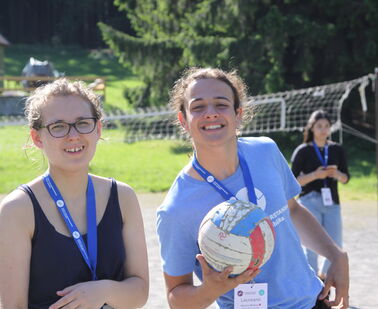 Naučí se zahraniční studenti česky?